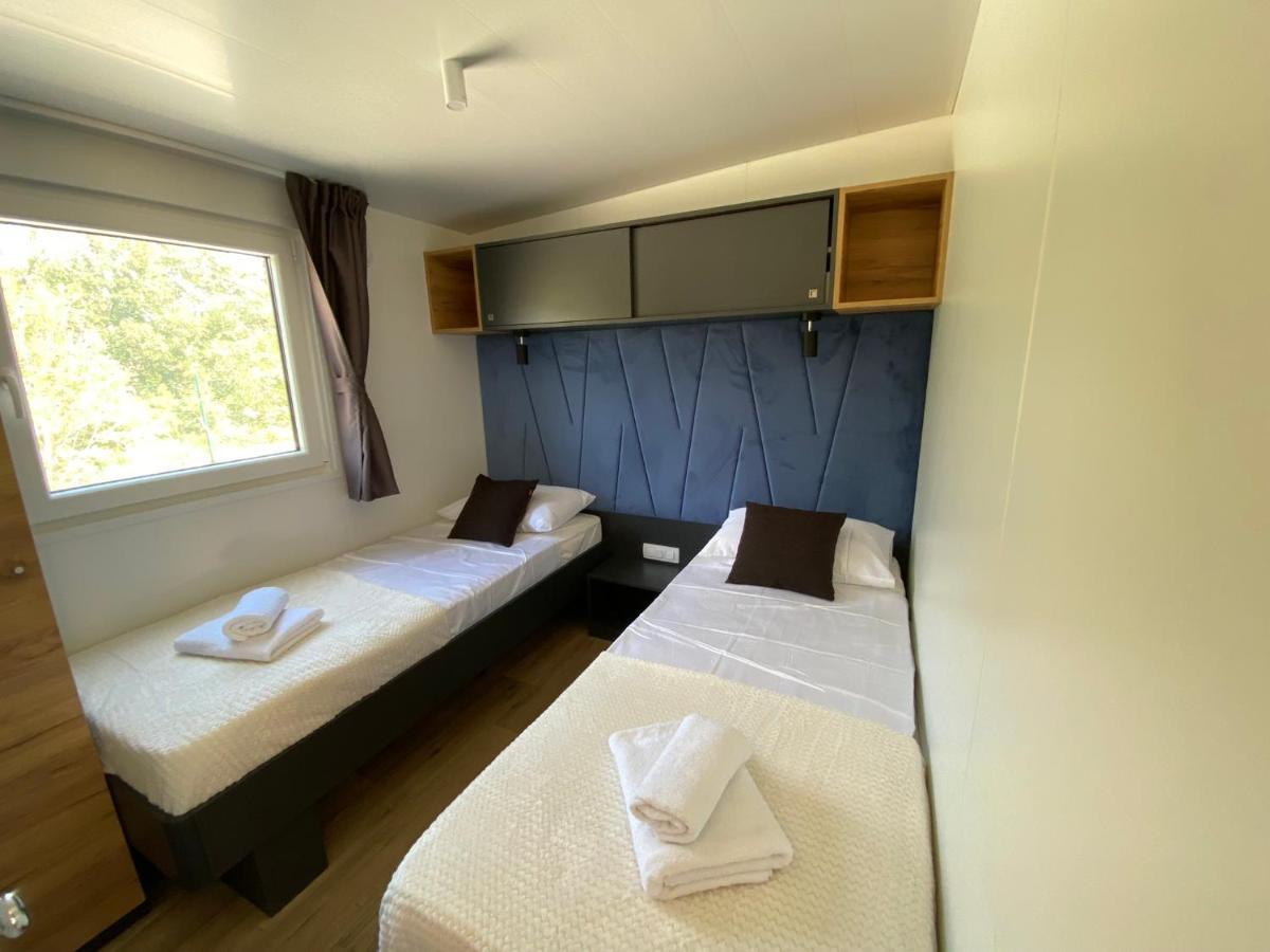 Mobile Home Saky, Biograd Na Moru Eksteriør billede